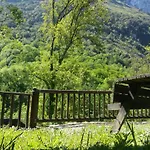Del Ponton シャレー *